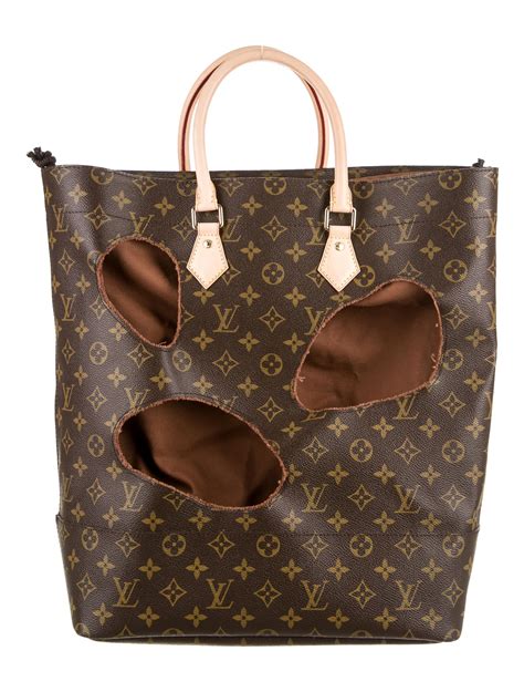 does lv make holes